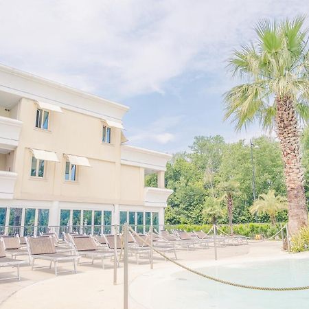 דסנזאנו דל גארדה Relais Du Lac Village - Italian Homing מראה חיצוני תמונה