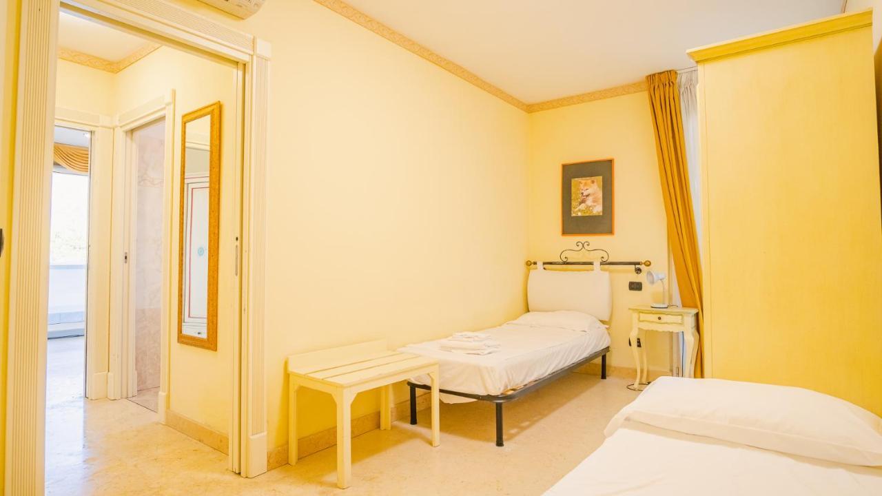 דסנזאנו דל גארדה Relais Du Lac Village - Italian Homing מראה חיצוני תמונה