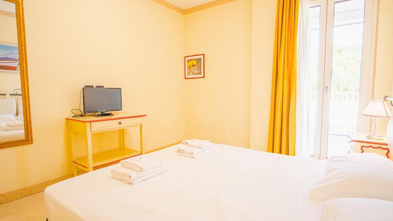 דסנזאנו דל גארדה Relais Du Lac Village - Italian Homing מראה חיצוני תמונה