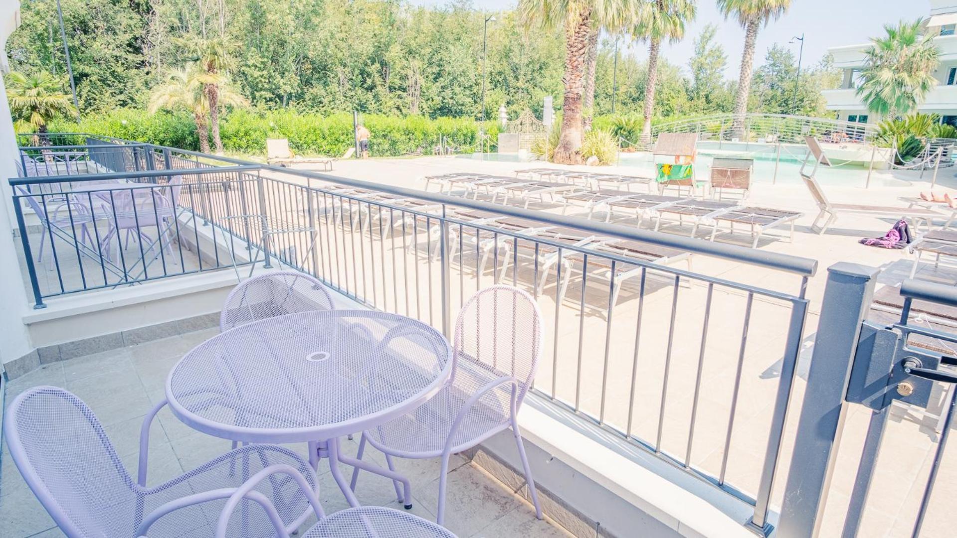 דסנזאנו דל גארדה Relais Du Lac Village - Italian Homing מראה חיצוני תמונה