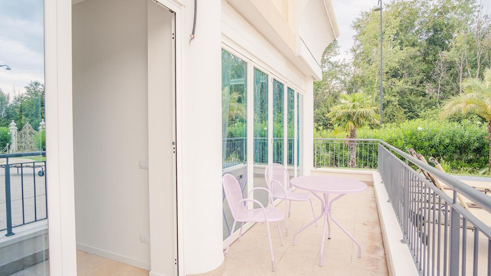 דסנזאנו דל גארדה Relais Du Lac Village - Italian Homing מראה חיצוני תמונה