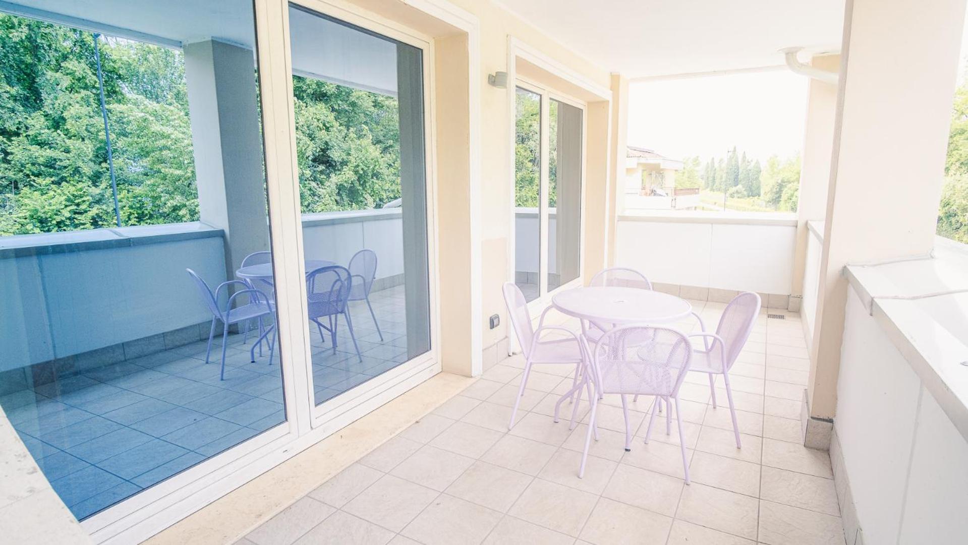 דסנזאנו דל גארדה Relais Du Lac Village - Italian Homing מראה חיצוני תמונה